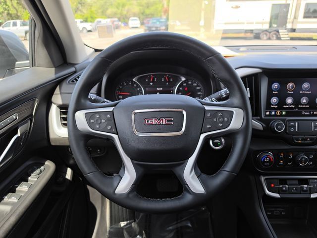 Used 2024 GMC Terrain SLT FWD image 17