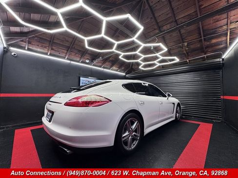 Used 2012 Porsche Panamera image 3