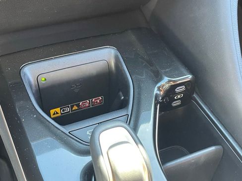 Used 2025 Toyota Crown Signia w/ Advanced Technology Package image 10