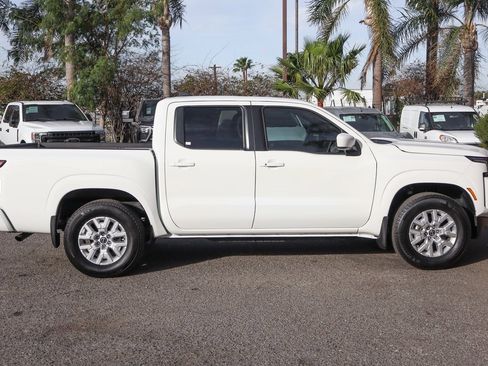 Used 2023 Nissan Frontier SV w/ SV Convenience Package image 10