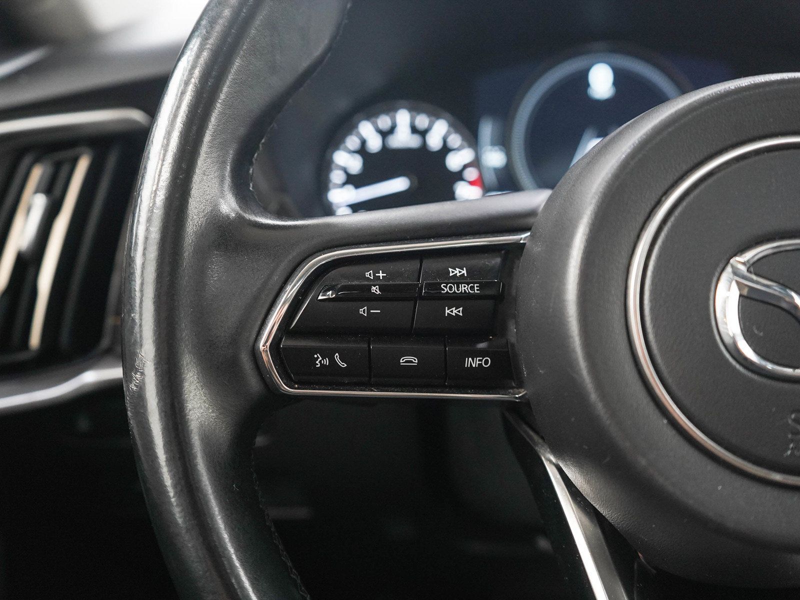 Used 2024 MAZDA CX-90 3.3 Turbo w/ Preferred Package AWD/4WD image 28