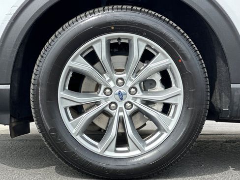 Certified 2023 Ford Explorer Limited w/ Equipment Group 301A AWD/4WD image 27