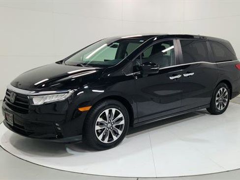 Used 2024 Honda Odyssey EX-L image 3