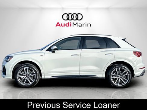 Used 2025 Audi Q3 2.0T Premium w/ Convenience Package image 2