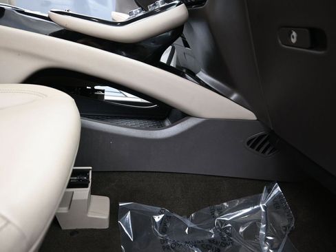 Certified 2022 Lincoln Nautilus FWD image 36