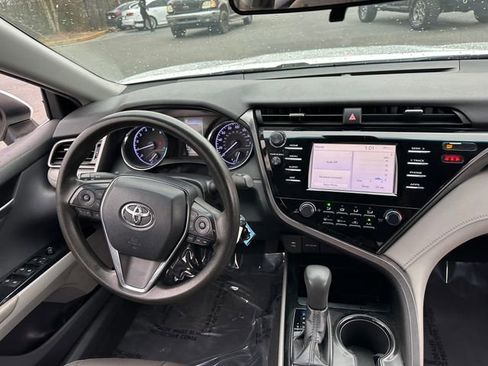 Used 2019 Toyota Camry LE image 16