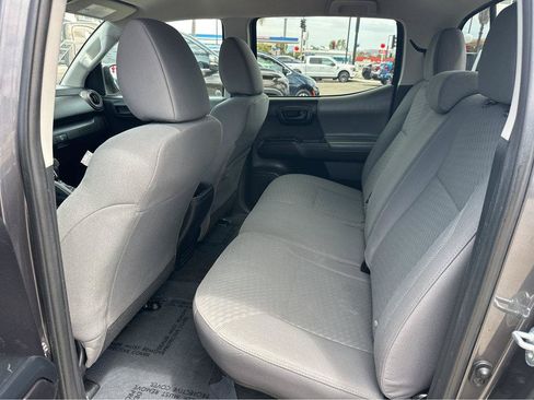 Used 2021 Toyota Tacoma SR w/ SR Convenience Package RWD image 10