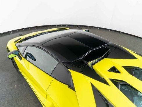 Used 2017 Lamborghini Aventador LP 750-4 Superveloce image 28