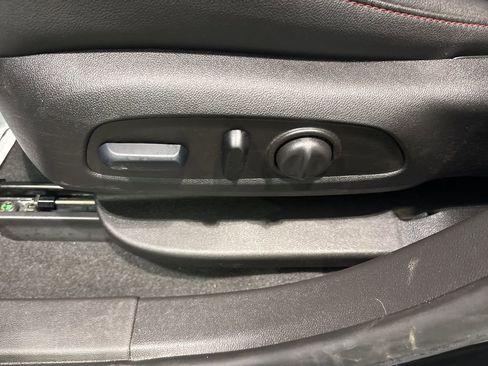 Certified 2023 Chevrolet Blazer RS w/ Driver Confidence II Package image 24