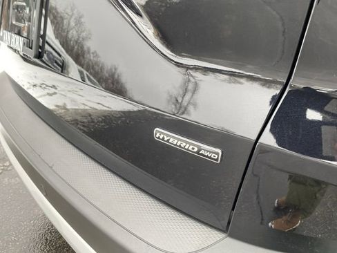 Used 2023 Ford Escape Platinum image 32