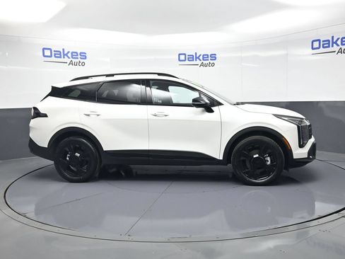 Certified 2026 Kia Sportage X-Line AWD/4WD image 8