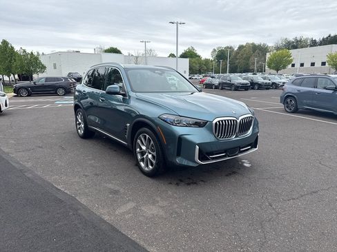 Certified 2024 BMW X5 xDrive40i w/ Premium Package AWD/4WD image 7