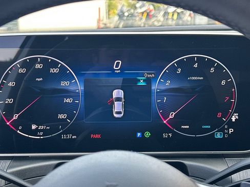 Used 2025 Mercedes-Benz C 300 4MATIC Sedan image 25