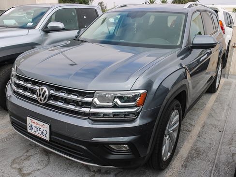 Used 2019 Volkswagen Atlas SE w/ Towing Package FWD image 5