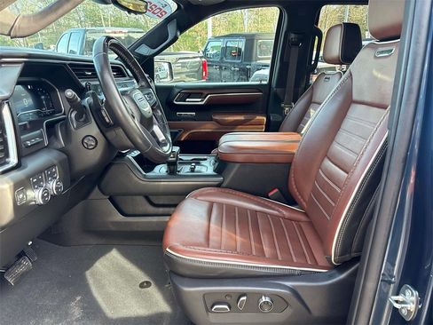 Used 2023 GMC Sierra 1500 Denali Ultimate image 9