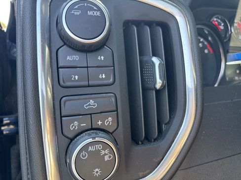 Used 2021 Chevrolet Silverado 1500 LT w/ Z71 Off-Road Package AWD/4WD image 8