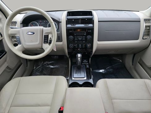 Used 2010 Ford Escape 4WD Hybrid image 2