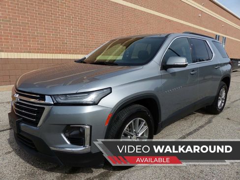 Used 2023 Chevrolet Traverse LT AWD/4WD image 1