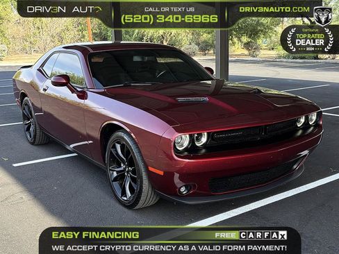 Used 2018 Dodge Challenger SXT w/ Blacktop Package RWD image 1