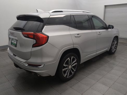 Used 2018 GMC Terrain Denali w/ Advanced Safety Package FWD image 9