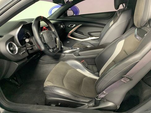 Used 2017 Chevrolet Camaro SS RWD image 15