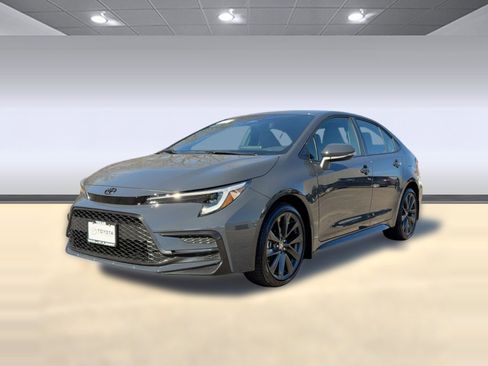 New 2026 Toyota Corolla SE image 2