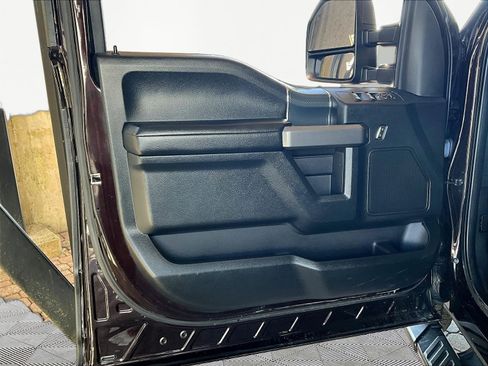 Used 2019 Ford F150 XLT w/ Equipment Group 302A Luxury AWD/4WD image 20