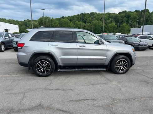 Used 2020 Jeep Grand Cherokee Trailhawk AWD/4WD image 6