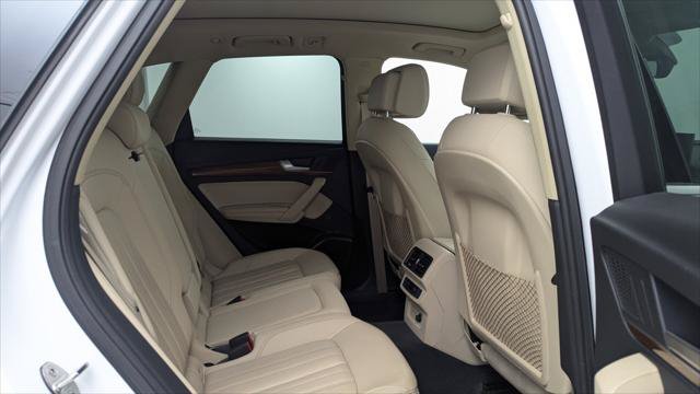Used 2023 Audi Q5 2.0T Premium Plus w/ Premium Plus Package AWD/4WD image 19