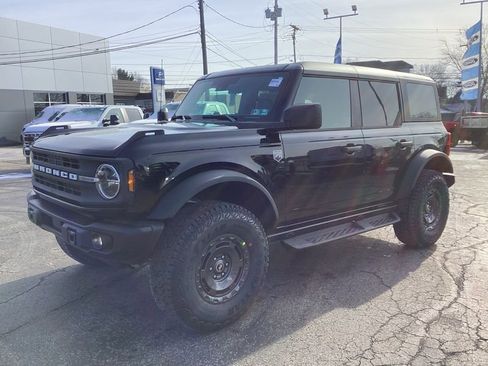 New 2025 Ford Bronco Big Bend w/ Black Diamond Package image 4