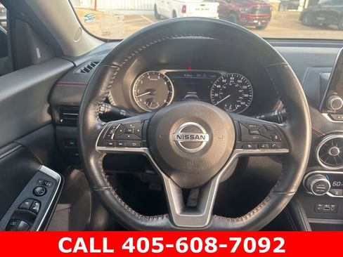 Used 2022 Nissan Sentra SR w/ Midnight Edition image 9