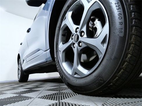 Used 2023 Ford Escape ST-Line Select w/ Class II Trailer Tow Package image 2