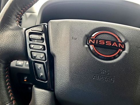 Used 2023 Nissan Frontier PRO-4X w/ Pro Convenience Package image 18