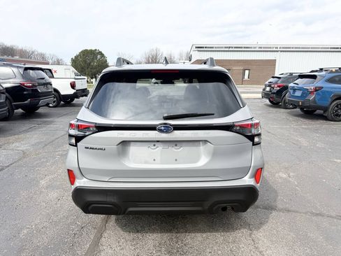 Used 2025 Subaru Forester Premium AWD/4WD image 7