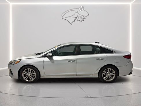 Used 2018 Hyundai Sonata SEL FWD image 2