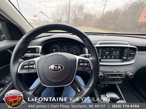 Used 2020 Kia Sorento S image 14
