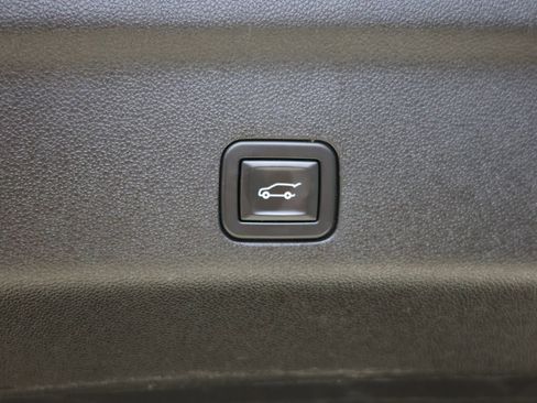 Used 2021 GMC Yukon Denali w/ Denali Premium Package AWD/4WD image 51