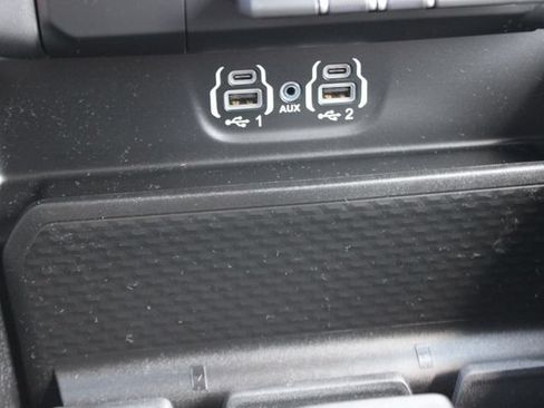 Used 2024 RAM 1500 Big Horn AWD/4WD image 9