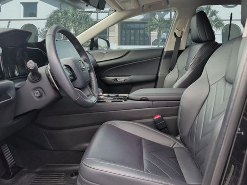 Certified 2025 Lexus NX 350 AWD w/ Accessory Package (2T) image 11