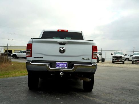 Used 2022 RAM 2500 Big Horn w/ Cold Weather Group image 7