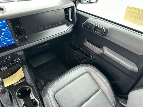 Used 2023 Ford Bronco Everglades image 20