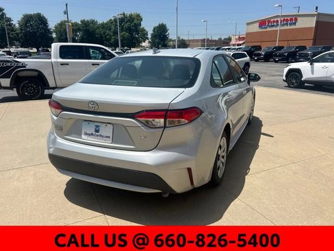 Used 2022 Toyota Corolla LE FWD image 7