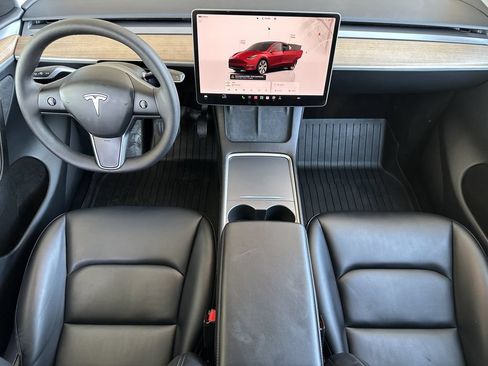Used 2023 Tesla Model Y Long Range AWD/4WD image 12
