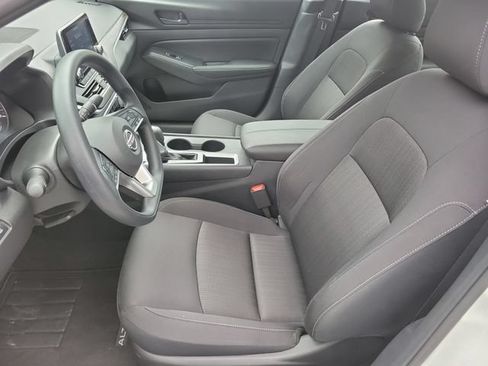 Used 2026 Nissan Altima 2.5 SV FWD image 9