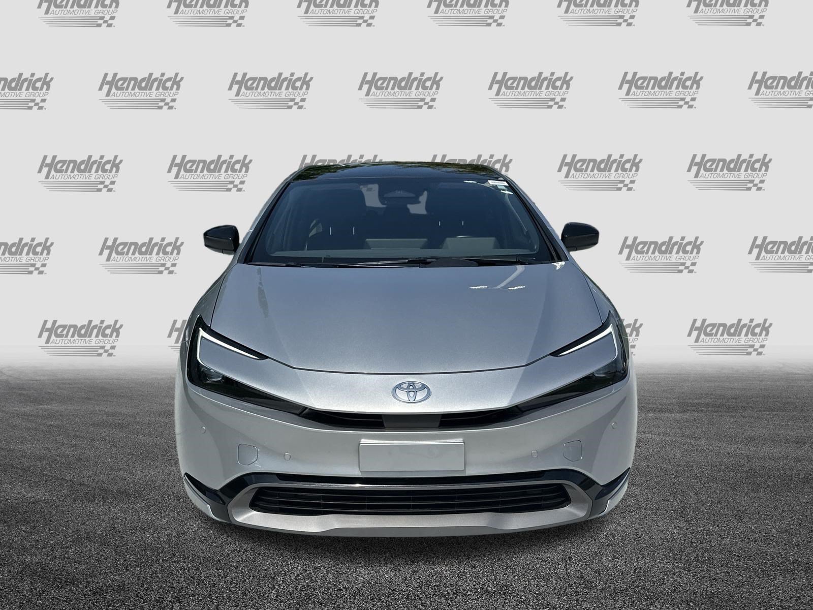 Used 2024 Toyota Prius Limited FWD image 3