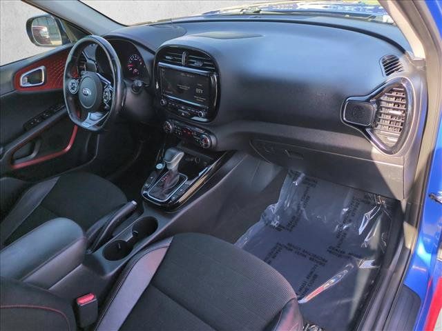 Used 2021 Kia Soul Turbo FWD image 21
