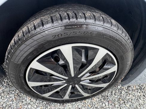 Used 2020 Subaru Impreza 2.0i AWD/4WD image 25