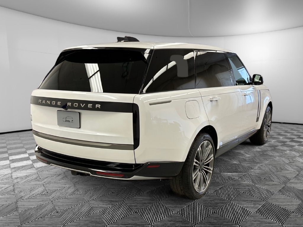 New 2026 Land Rover Range Rover Long Wheelbase SE AWD/4WD image 5