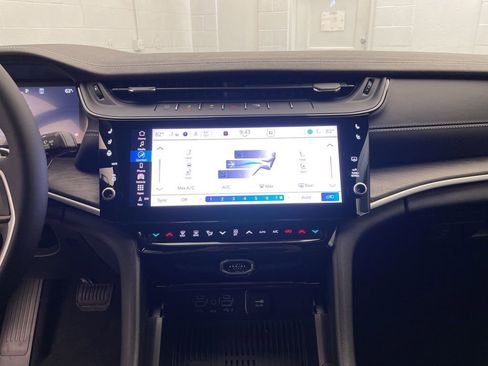 New 2026 Jeep Grand Cherokee Limited image 10