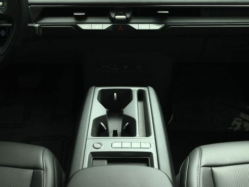 Certified 2026 Kia EV9 Light RWD image 36